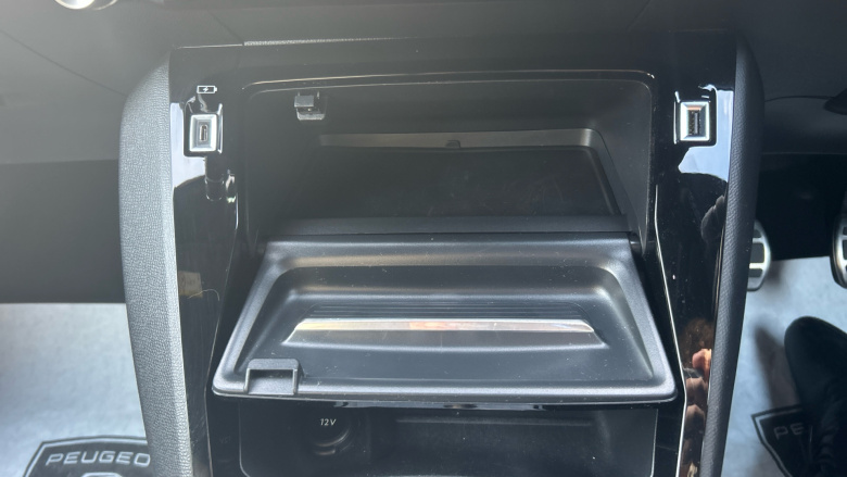 Peugeot 208 1.2 PureTech 100 GT Premium 5dr Petrol Hatchback